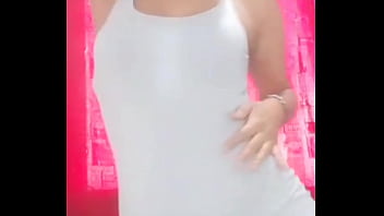 Sem calcinha no aplicativo tango safada nonude Sem calcinha no aplicativo tango safada nonude