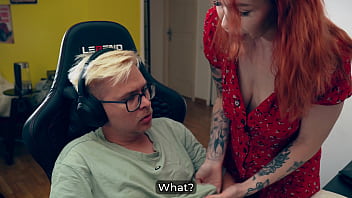 Stepmom stuck in washer during gaming session begs for my hard cock deep inside