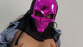 ハロウィンにこんなことがあってはいけない!夫に内緒で義理の息子とセックスして、その動画を にアップロードしたなんて、私の評判に傷がつくわ。 ハロウィンにこんなことがあってはいけない!夫に内緒で義理の息子とセックスして、その動画を にアップロードしたなんて、私の評判に傷がつくわ。