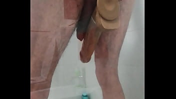 In doccia e nel culo