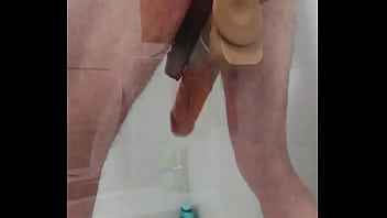 In doccia e nel culo