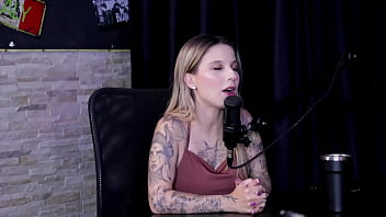 Vê Profissionalismo No Namorado A Filha No Momento Não Tem Intenção De Entrar Pro Job Negro Top Delícia & Francis Simas Watch Sheer Red thumbnail