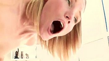 37 xxx sucking huge cock