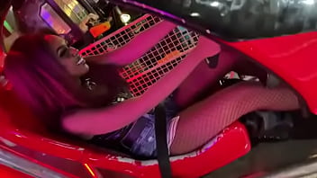 See how this girl has a simulator around her that's what is around your body #simulation