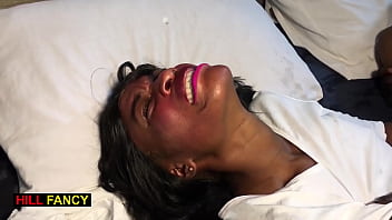 Juicy pussy gets fucked with hot cumshot on her clit