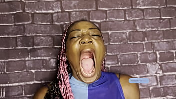 Huge loud yawn fetish