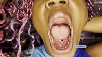 Huge loud yawn fetish