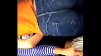 Novinha do cuzinho empinado