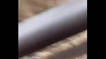 Novinha do cuzinho empinado