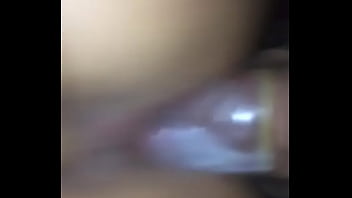 Colocando na bucetinha da minha amiga