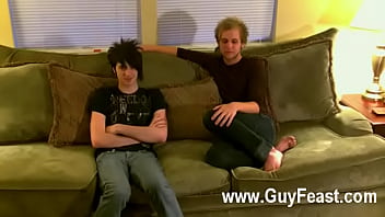 Gay Xxx Aron's Normally A Bottom But After He And Erik Deep Throat thumbnail