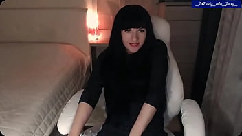 M'lady jessy open legs bare butt pussy vibin' funtime