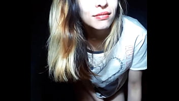 Bonneyuwu 9 13 masturbacion en la cama