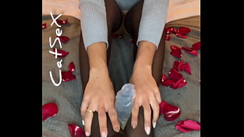 Coucou c'est ma première vidéo joi regarde et fait toi plaisir mon petit