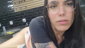 Estreando Novo Posto De Gasolina Fodi Com O Segurança thumbnail