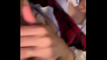 Rica colegiala caliente se masturba esperando a su profe