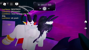 Roblox white bitch wants dick