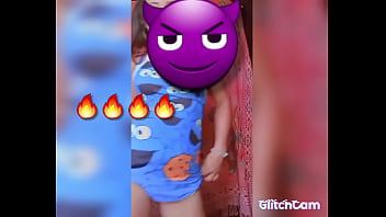 Me la follo cuando viene a mi casa