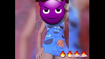 Me la follo cuando viene a mi casa