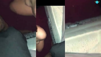 Teen gives a bloejob