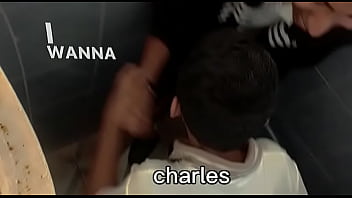 Charles es gay