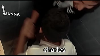 Charles es gay