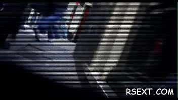 Beautiful chick gives irrumation stimulation