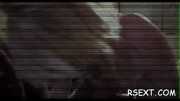 Beautiful chick gives irrumation stimulation