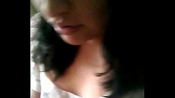 Le meto la verga y me la mama cuando no hay nadie en su casa