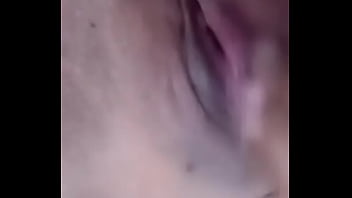 Corriendose dedos es rika vagina