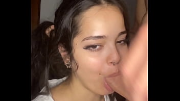 Debora mendes faz boquete intenso em wellington ribeiro cavalga no pau grande e finaliza de quatro pt 1