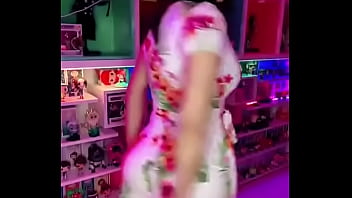 Baile caliente hermosa chica perreando