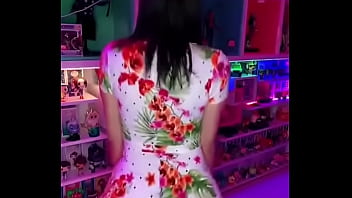 Baile caliente hermosa chica perreando Baile caliente hermosa chica perreando