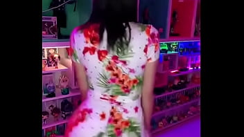 Baile caliente hermosa chica perreando