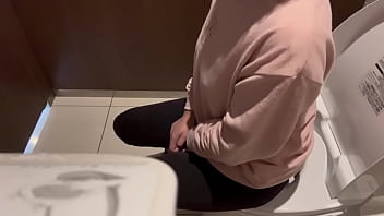 【大学生の一日のルーティン】カフェ行ってお散歩した後に家でオナニーしたらイキまくりました