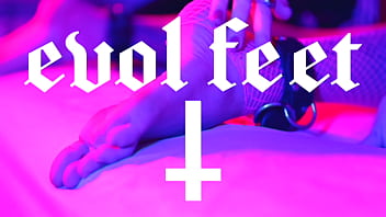 Tickling a latin sexy feet