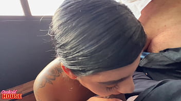 Esposa Infiel Realizando Fantasia De Dar A Buceta Para 2 Caras thumbnail