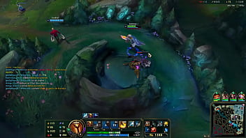 Lol gameplay deep penetration inside ennemy base