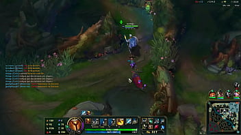 Lol gameplay deep penetration inside ennemy base