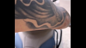 Homem toca e acocha uber moto mulher no fim ela faz algo inédito