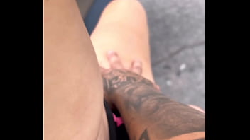 Homem toca e acocha uber moto mulher no fim ela faz algo inédito