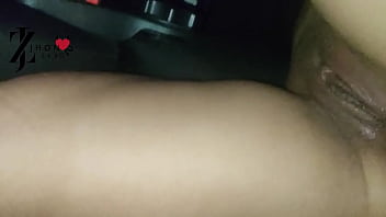 Jhonzer0 car wet pussy & cock buried deep in ass