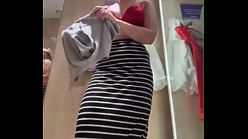 Extreme fingering in the mall