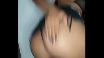 Gostosa dançando de empregadinha