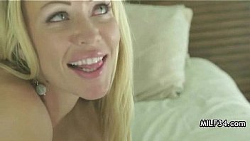 Wet horny milf gets a morning doggy fuck Wet horny milf gets a morning doggy fuck