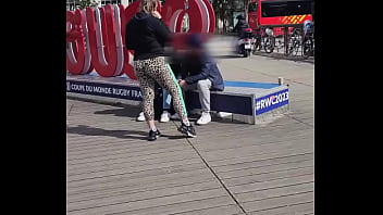 Chasse a l'inconnu j'essais de trouver des mecs pour leur sucer la bite Chasse a l'inconnu j'essais de trouver des mecs pour leur sucer la bite