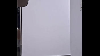 Husband films wife cleaning the floor en sub