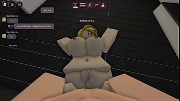 Cachando a una perro de roblox