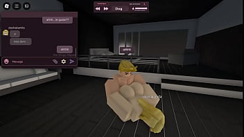 Cachando a una perro de roblox