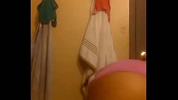 Thicc ebony teen second booty shake